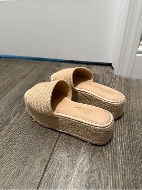 Lulus O’ahu natural suede espadrille platform sandal in Natural size 6